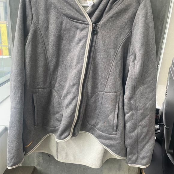 Lolë light grey hooded cardi-jackett with an asymmetrical front zipper size L - Picture 6 of 14